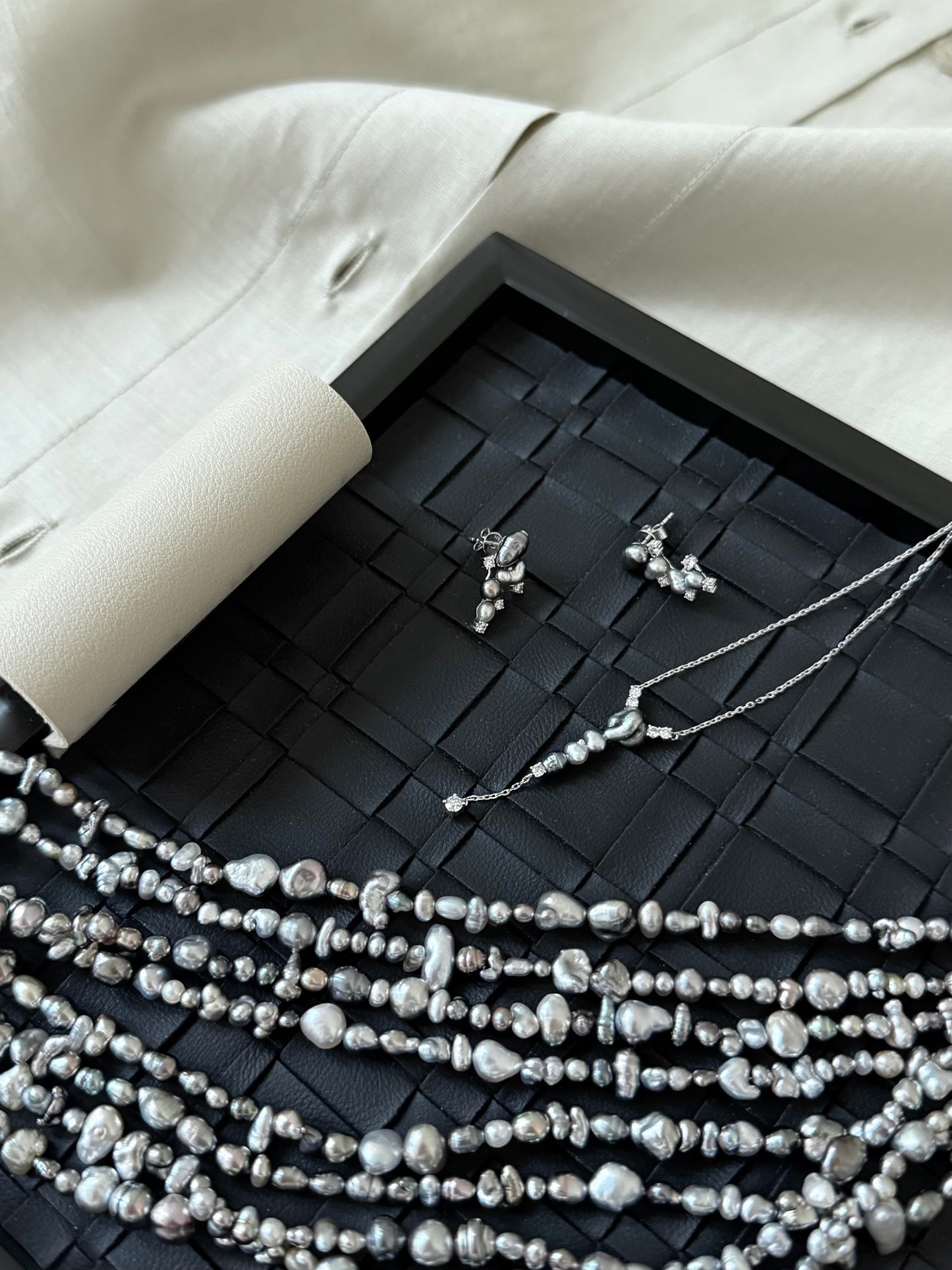 Tahitian Keshi Pearl Necklace in Solid 9k